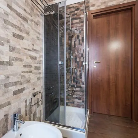 Letizia Apartament *